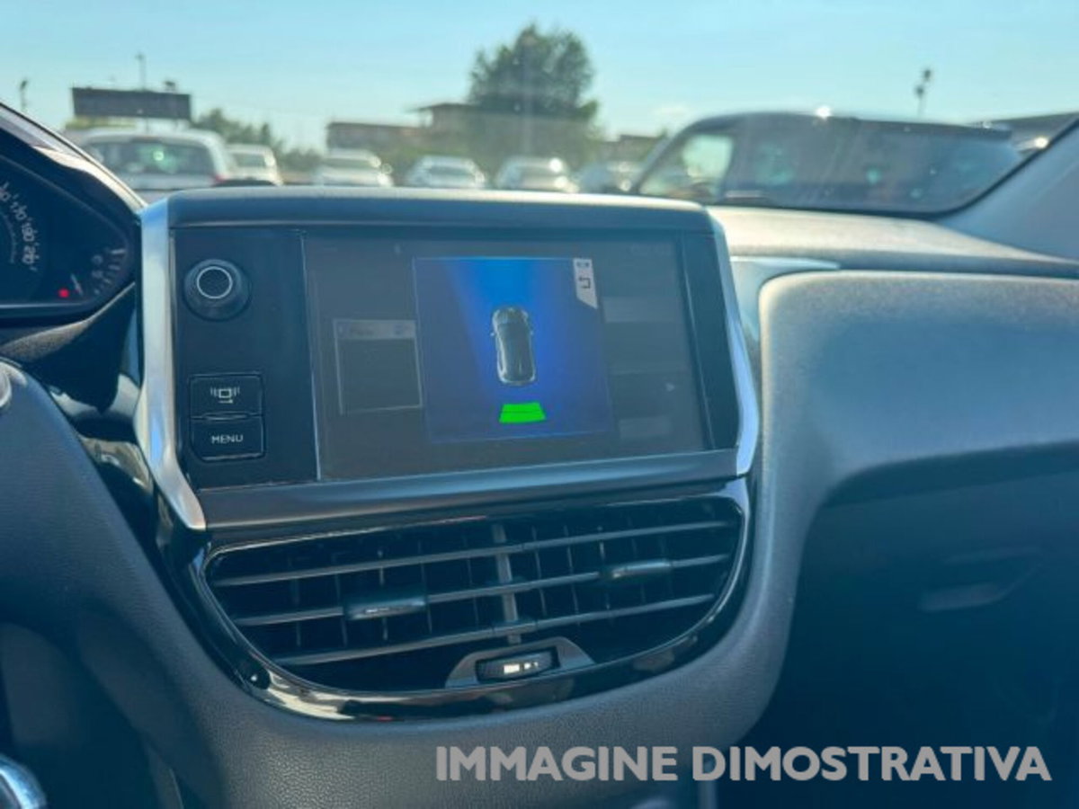 Peugeot 208 HDi 68 CV 5 porte Allure (13)
