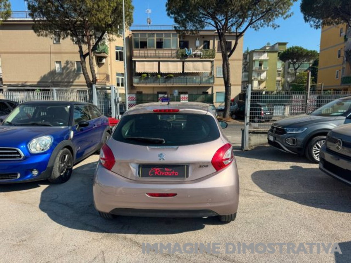 Peugeot 208 HDi 68 CV 5 porte Allure (5)