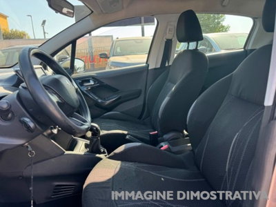 Peugeot 208 HDi 68 CV 5 porte Allure (9)