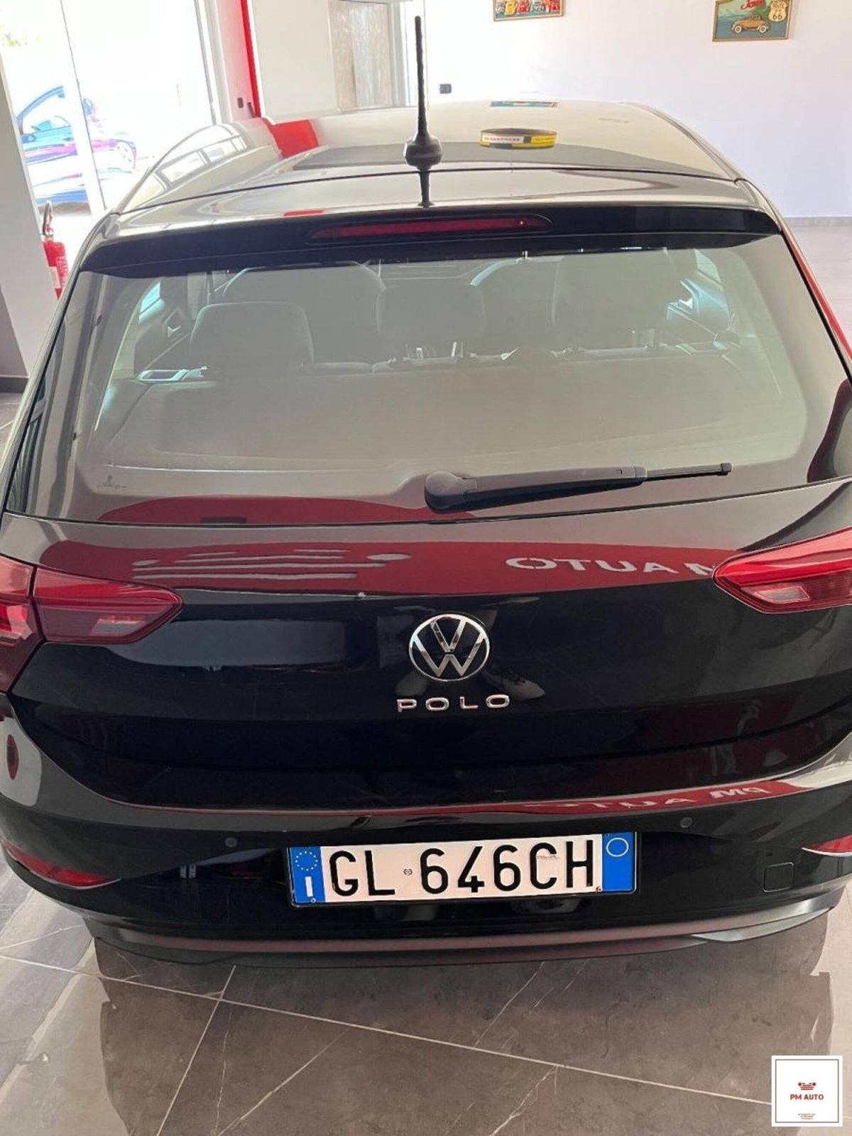 Volkswagen Polo 1.0 tsi Life 95cv (2)