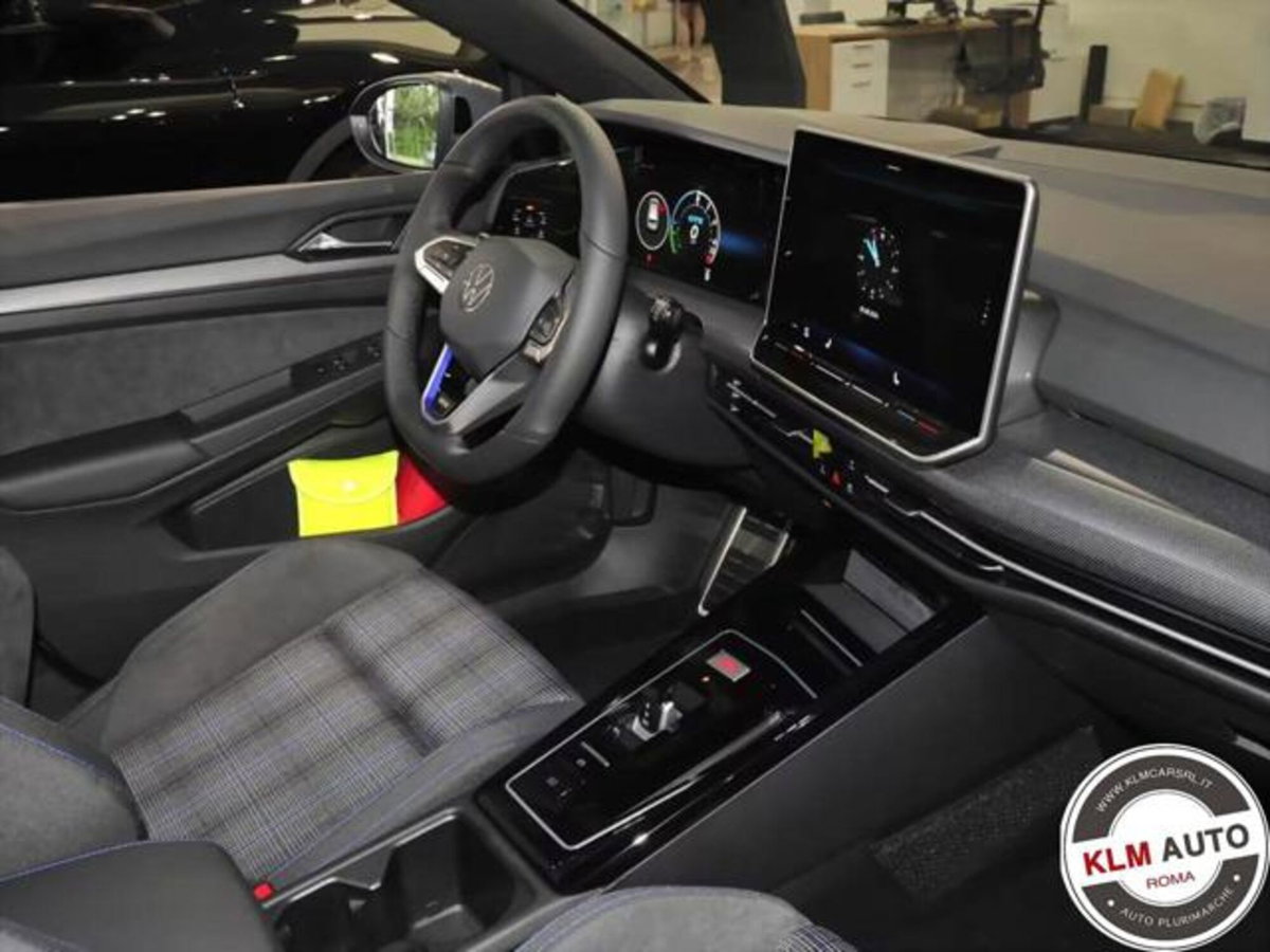 Volkswagen Golf 1.5 tsi ehybrid GTE 272cv dsg (8)