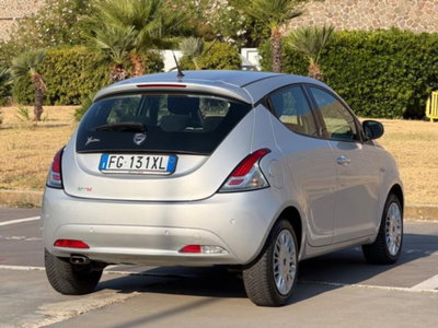 Lancia Ypsilon 1.2 69 CV 5 porte Gold (8)