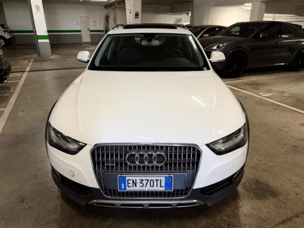 Audi A4 Allroad 2.0 TDI 177 CV (4)