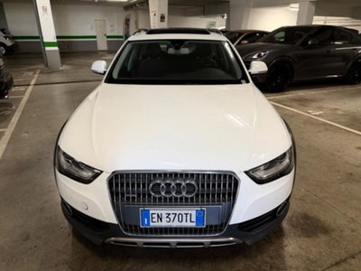 Audi A4 Allroad 2.0 TDI 177 CV (4)