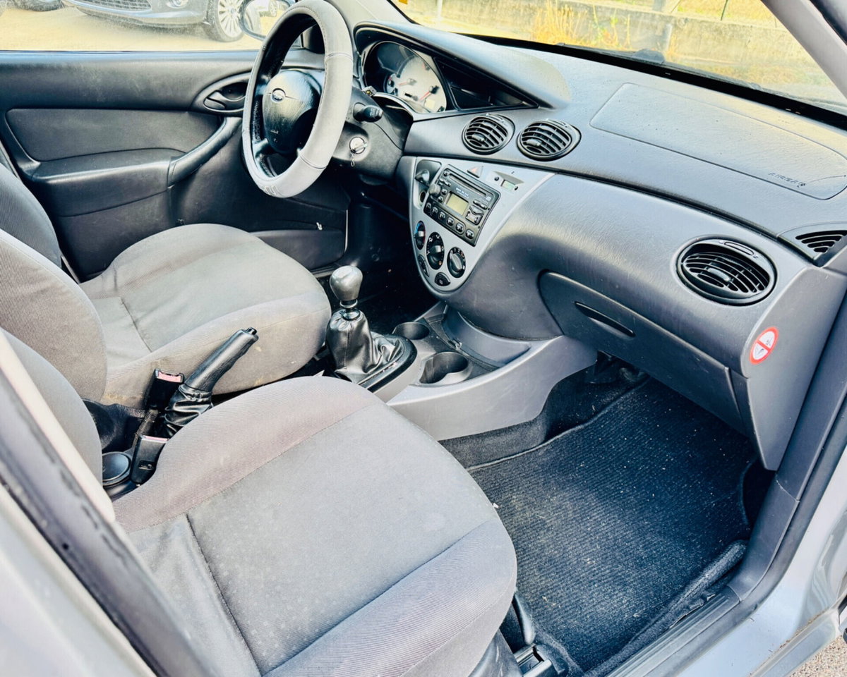 Ford Focus 1.8 TDCi (100CV) cat 5p. Zetec (12)
