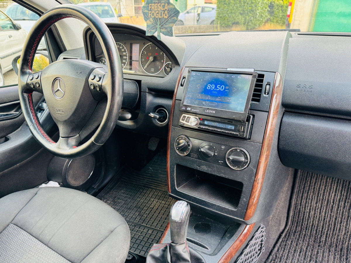 Mercedes-Benz Classe A 170 Avantgarde (13)
