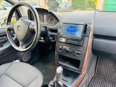 Mercedes-Benz Classe A 170 Avantgarde (13)