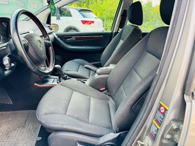 Mercedes-Benz Classe A 170 Avantgarde (7)