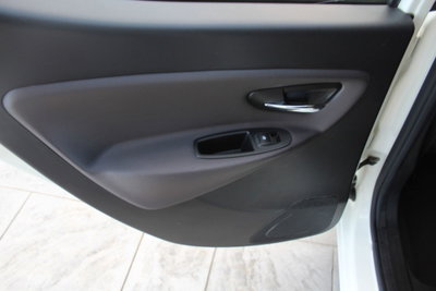 Lancia Ypsilon 1.3 MJT 16V 95 CV 5 porte S&S Gold (14)
