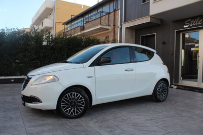 Lancia Ypsilon 1.3 MJT 16V 95 CV 5 porte S&S Gold (3)