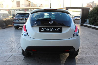 Lancia Ypsilon 1.3 MJT 16V 95 CV 5 porte S&S Gold (4)