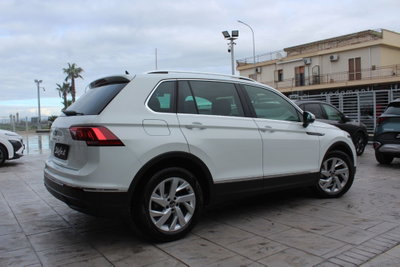 Volkswagen Tiguan 2.0 TDI 150 CV SCR DSG 4MOTION Life (2)