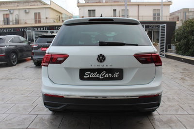 Volkswagen Tiguan 2.0 TDI 150 CV SCR DSG 4MOTION Life (4)