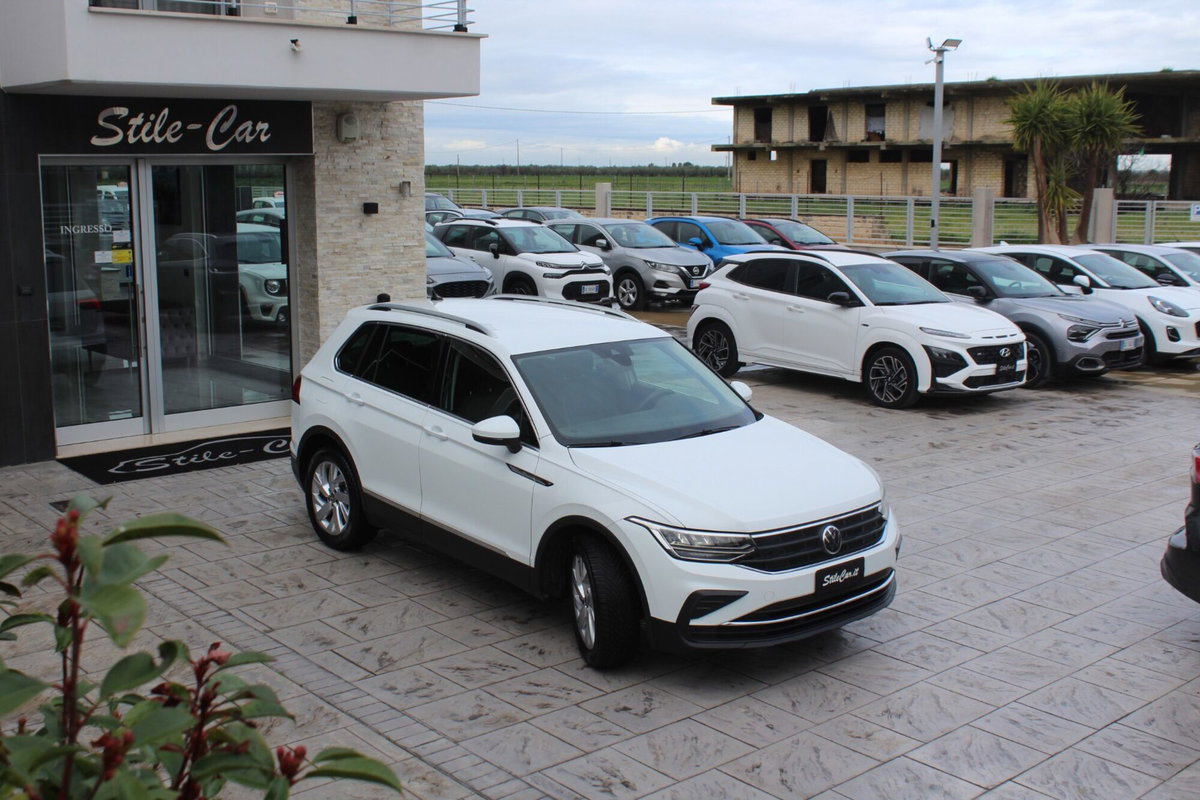 Volkswagen Tiguan 2.0 TDI 150 CV SCR DSG 4MOTION Life (5)