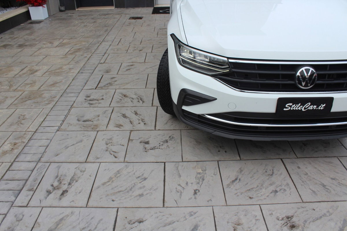 Volkswagen Tiguan 2.0 TDI 150 CV SCR DSG 4MOTION Life (6)