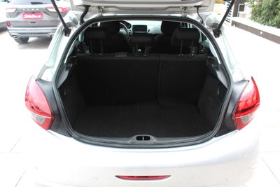 Peugeot 208 75 5 porte Active (16)