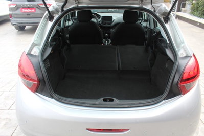 Peugeot 208 75 5 porte Active (17)