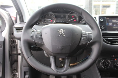 Peugeot 208 75 5 porte Active (19)