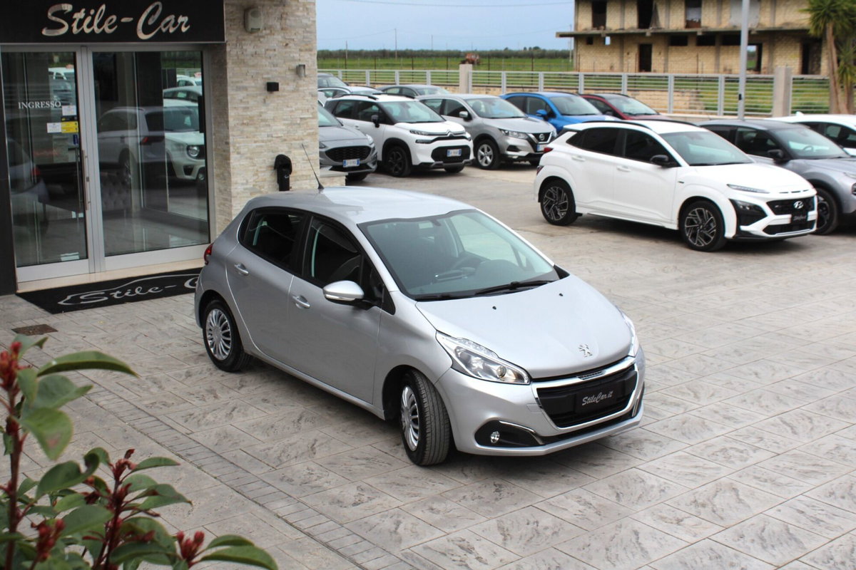 Peugeot 208 75 5 porte Active (5)