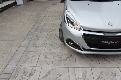 Peugeot 208 75 5 porte Active (6)