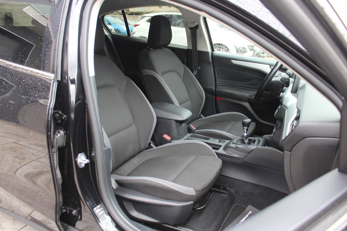Ford Focus 1.5 EcoBlue 120 CV 5p. Business (10)