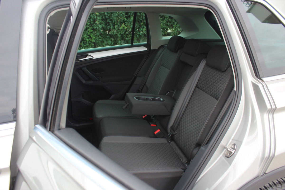 Volkswagen Tiguan 2.0 TDI SCR DSG Business BlueMotion Technology (11)