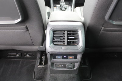 Volkswagen Tiguan 2.0 TDI SCR DSG Business BlueMotion Technology (12)