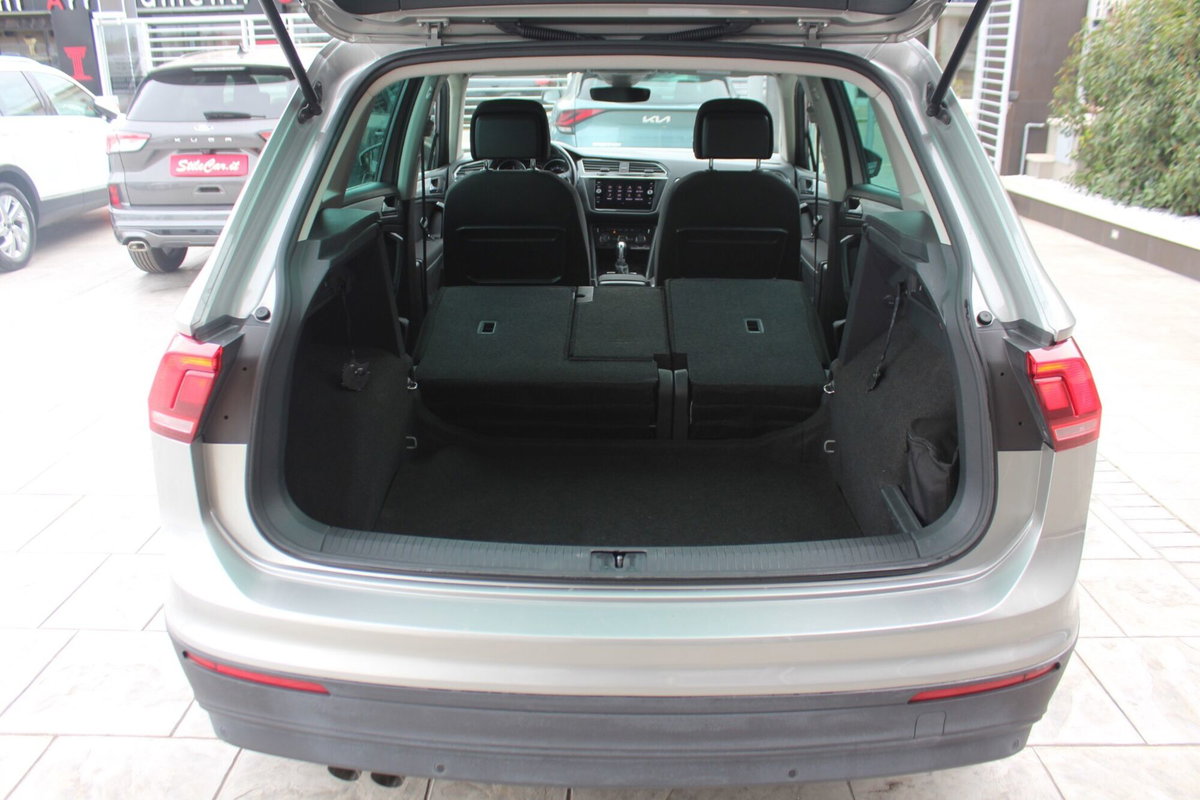 Volkswagen Tiguan 2.0 TDI SCR DSG Business BlueMotion Technology (15)