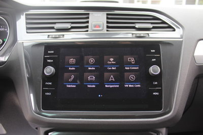 Volkswagen Tiguan 2.0 TDI SCR DSG Business BlueMotion Technology (19)