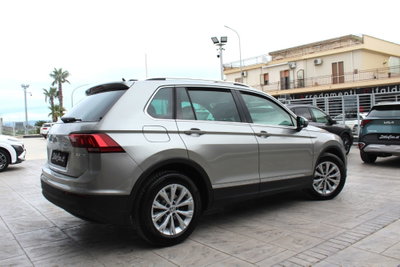 Volkswagen Tiguan 2.0 TDI SCR DSG Business BlueMotion Technology (2)