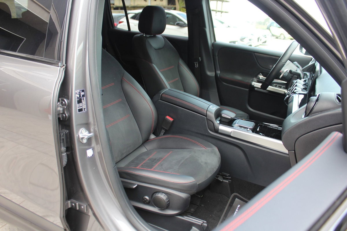Mercedes-Benz GLB 220 d Automatic 4Matic Premium (10)