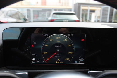Mercedes-Benz GLB 220 d Automatic 4Matic Premium (18)