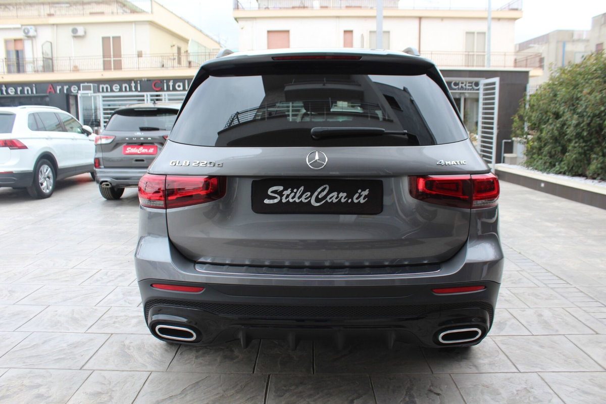 Mercedes-Benz GLB 220 d Automatic 4Matic Premium (4)