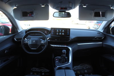 Peugeot 3008 BlueHDi 130 S&S Allure (14)