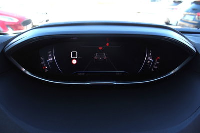 Peugeot 3008 BlueHDi 130 S&S Allure (17)