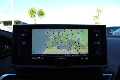 Peugeot 3008 BlueHDi 130 S&S Allure (20)