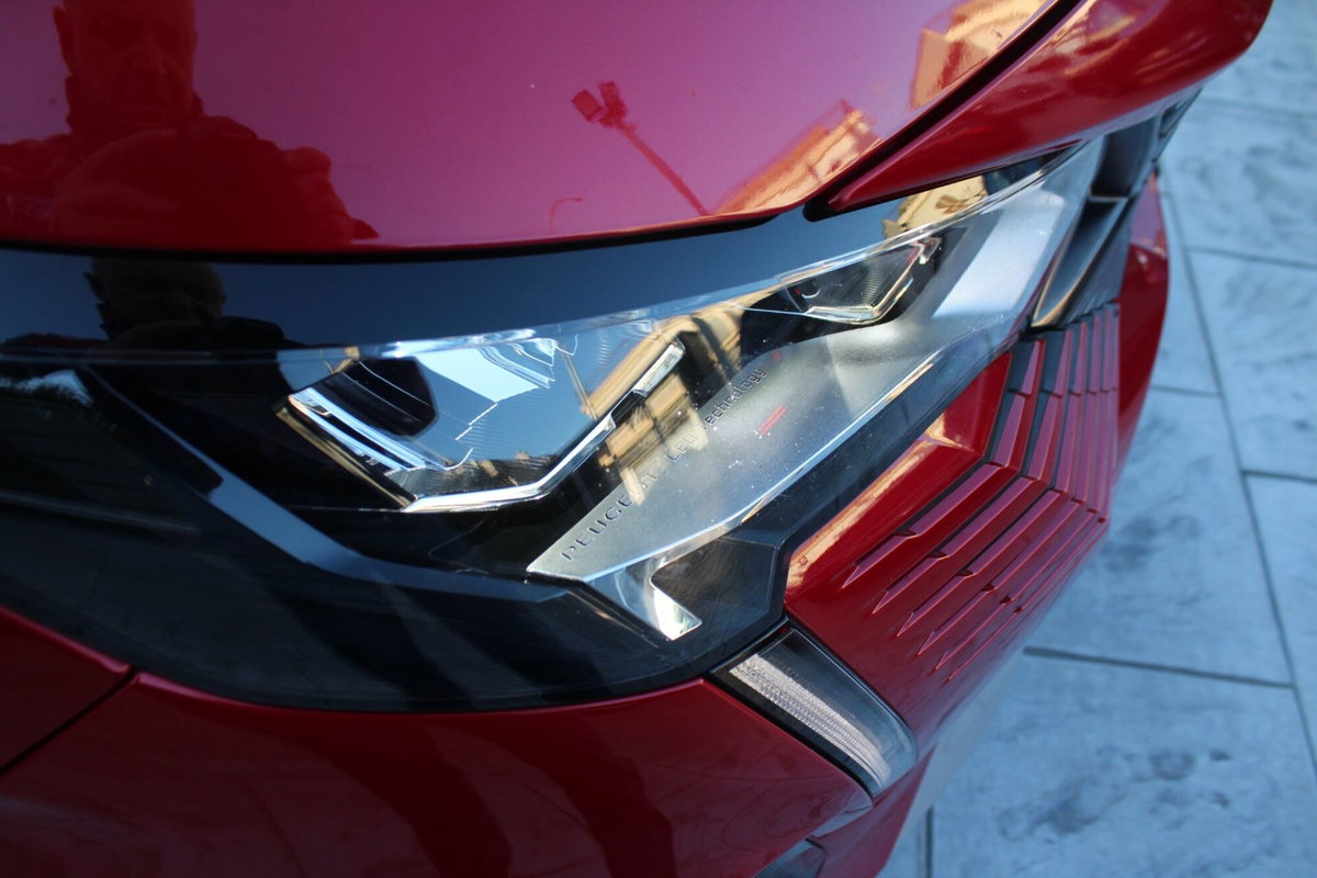 Peugeot 3008 BlueHDi 130 S&S Allure (6)