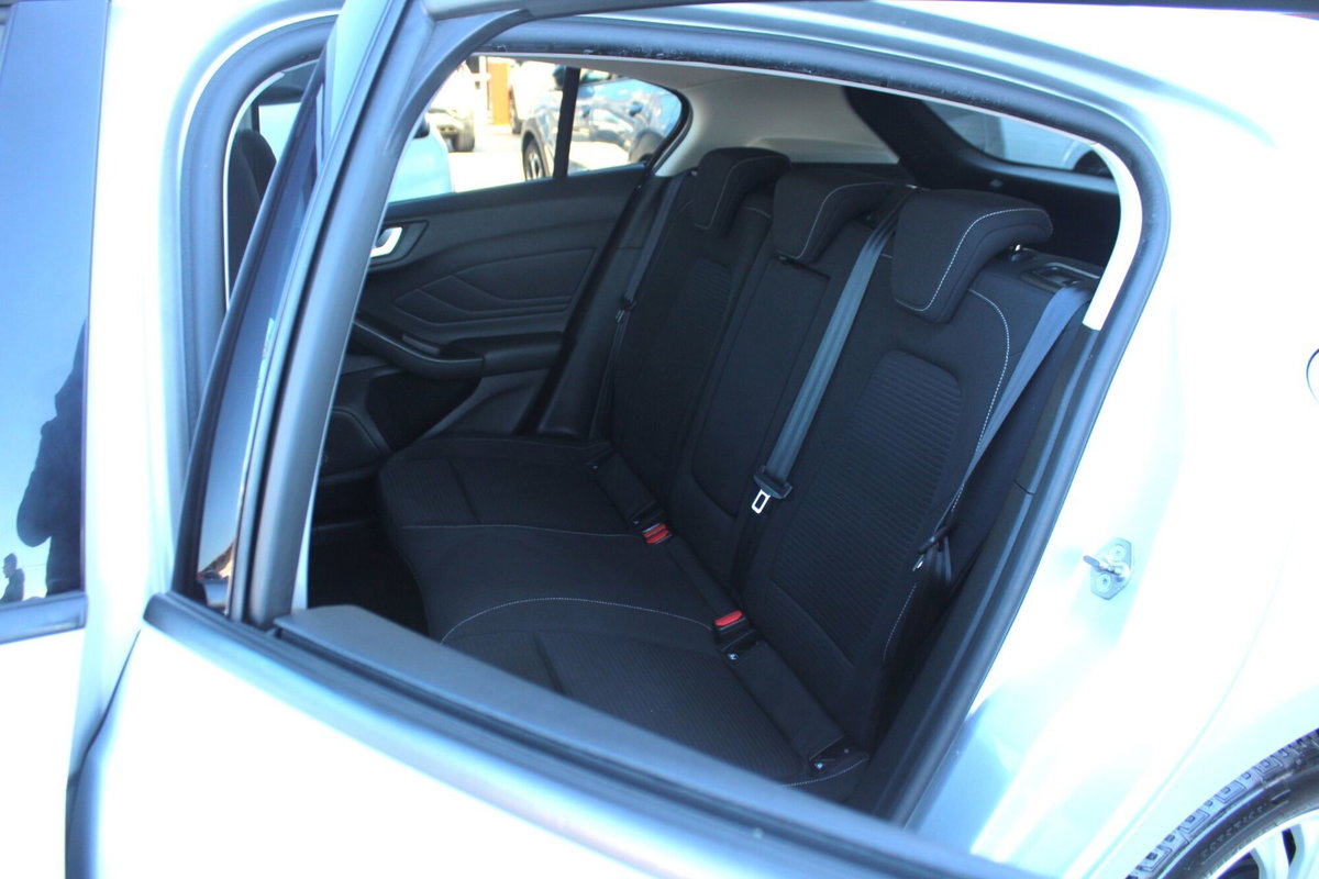 Ford Focus 1.5 EcoBlue 120 CV 5p. Titanium (12)