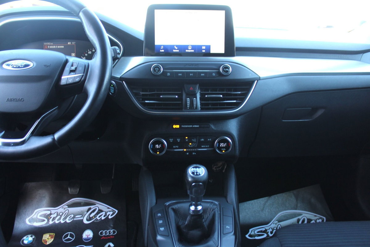 Ford Focus 1.5 EcoBlue 120 CV 5p. Titanium (18)