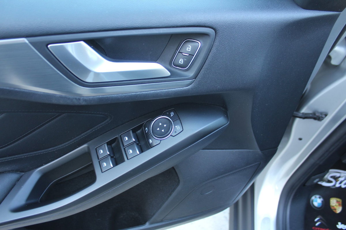 Ford Focus 1.5 EcoBlue 120 CV 5p. Titanium (9)