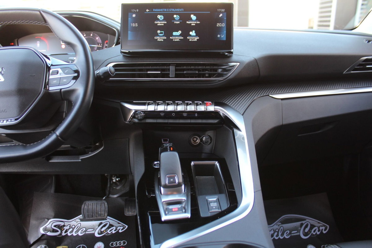 Peugeot 3008 BlueHDi 130 S&S EAT8 Allure Pack (17)