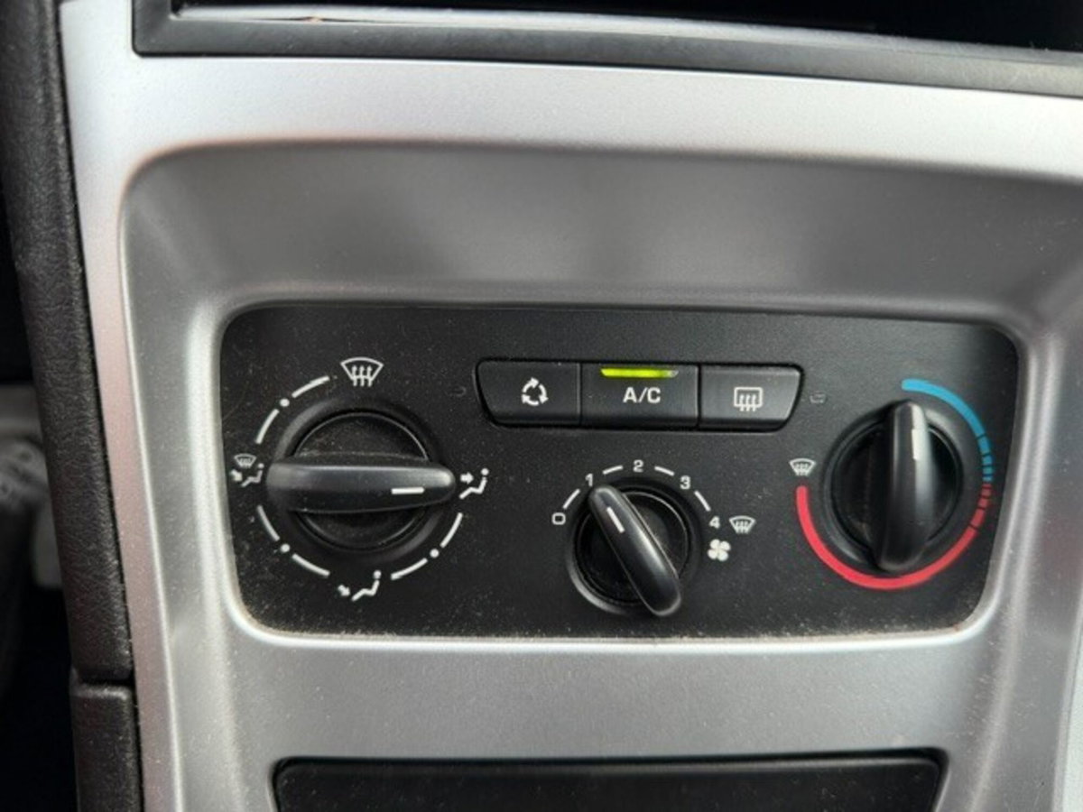 Peugeot 307 16V 5p. D-Sign (15)