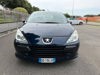 Peugeot 307 16V 5p. D-Sign (2)