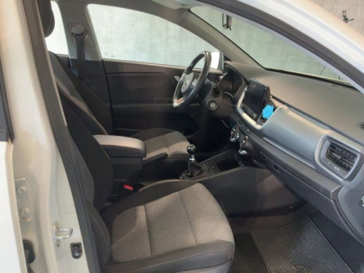 Kia Stonic 1.2 ECO GPL Urban (6)