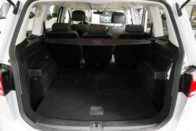 Volkswagen Touran 1.6 TDI 115 CV SCR DSG Business BlueMotion Technology (11)