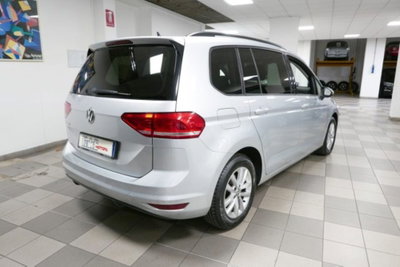 Volkswagen Touran 1.6 TDI 115 CV SCR DSG Business BlueMotion Technology (4)