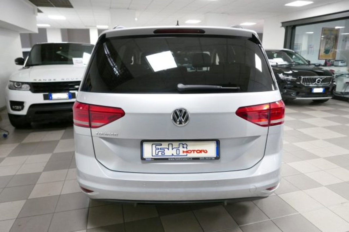 Volkswagen Touran 1.6 TDI 115 CV SCR DSG Business BlueMotion Technology (5)