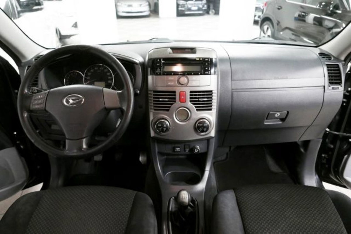 Daihatsu Terios 1.5 4WD B Easy Green Powered (6)