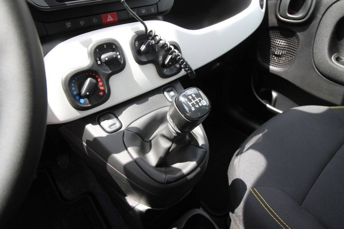 Fiat Panda 1.0 FireFly S&S Hybrid City Cross (12)