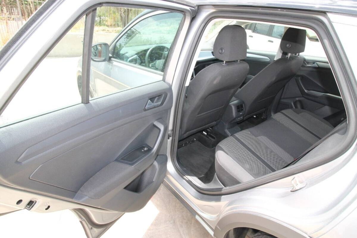 Volkswagen T-Roc 2.0 tdi Life 150cv dsg (17)